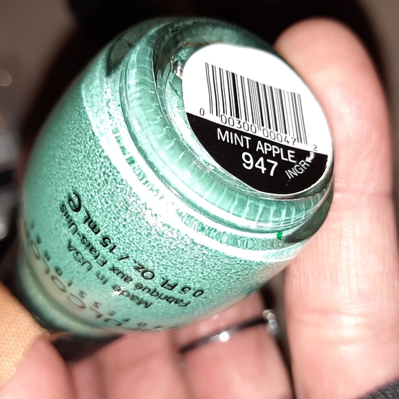 Nail care bundle. 4 items. 3 polishes& 1 set of black marble w/gold Nail wraps - Picture 3 of 6